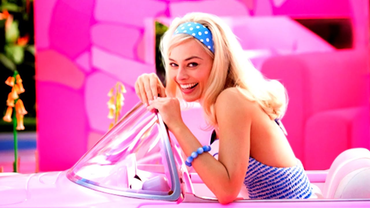 1st Look at Margot Robbie in ‘Barbie’ Movie