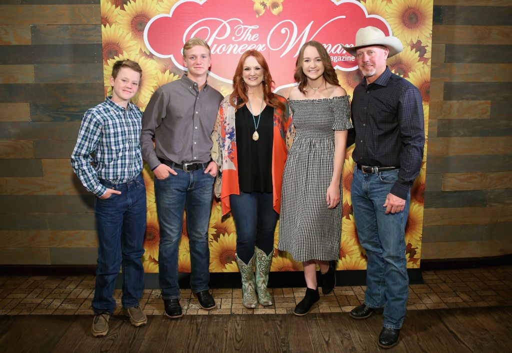 Ree Drummond and her family. | Monica Schipper/Getty Images for The Pioneer Woman Magazine