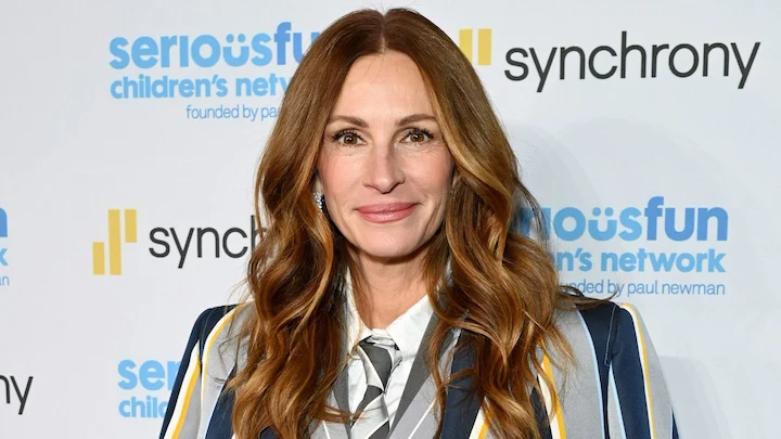 Julia Roberts in 2025, showcasing her timeless beauty, successful Hollywood career, and elegant lifestyle.